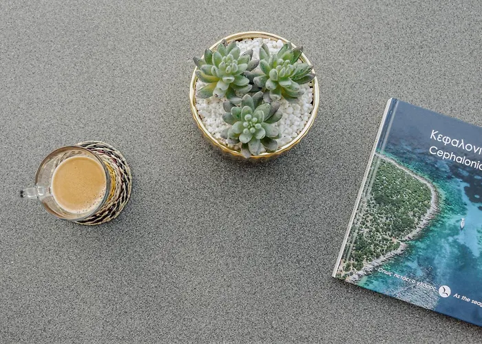 فيلة The Mulberry Tree