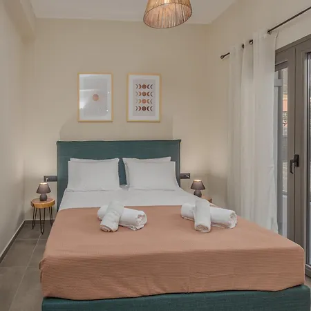 فيلة The Mulberry Tree سامي